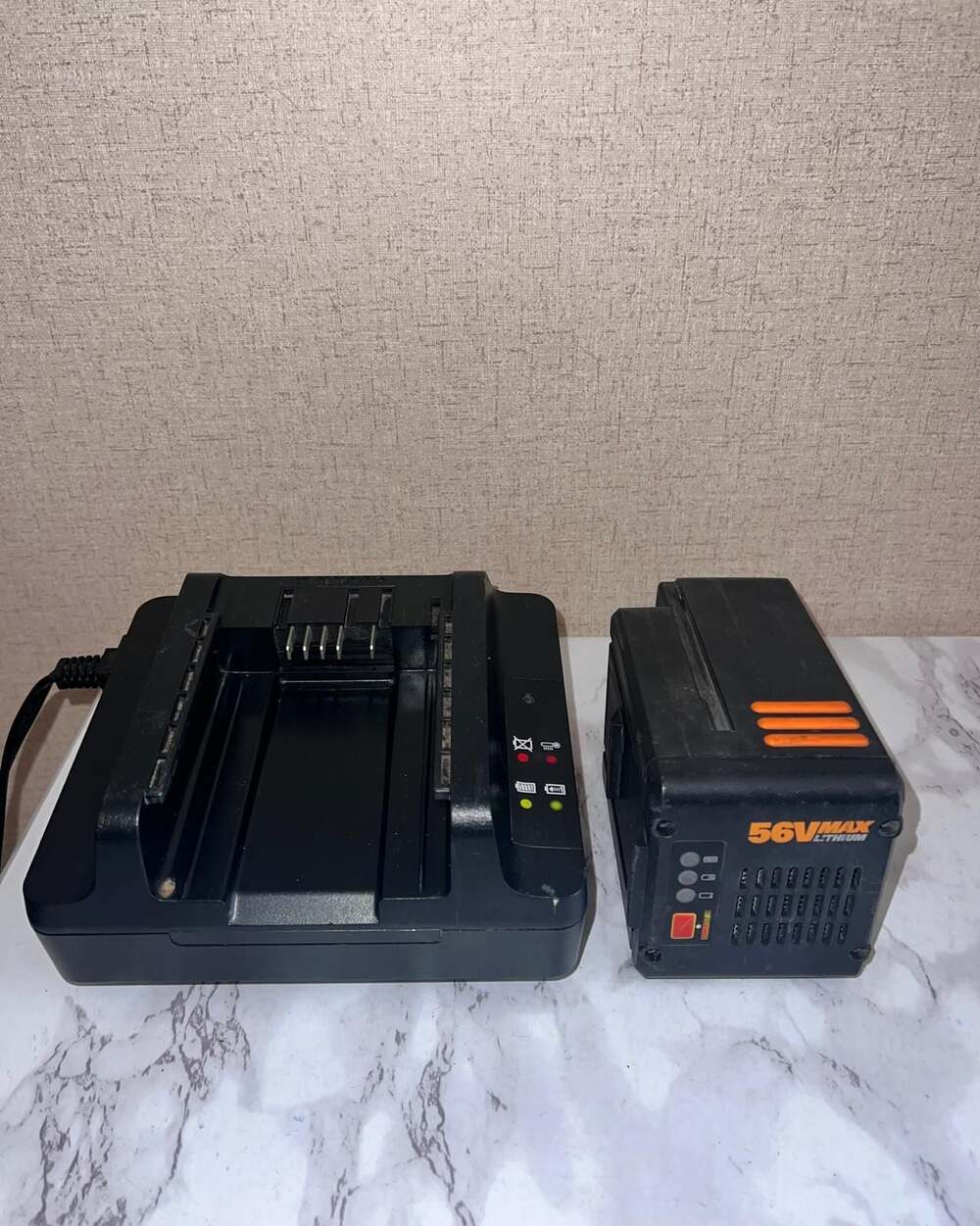 WORX 56V Max Lithium-Ion Battery WA3559 and Charger WA3859 Set - Picture 5 of 10